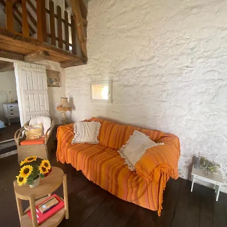 Le Coin Perdu Holiday home Thollet