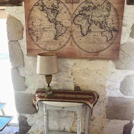 Holiday home Le Coin Perdu Thollet